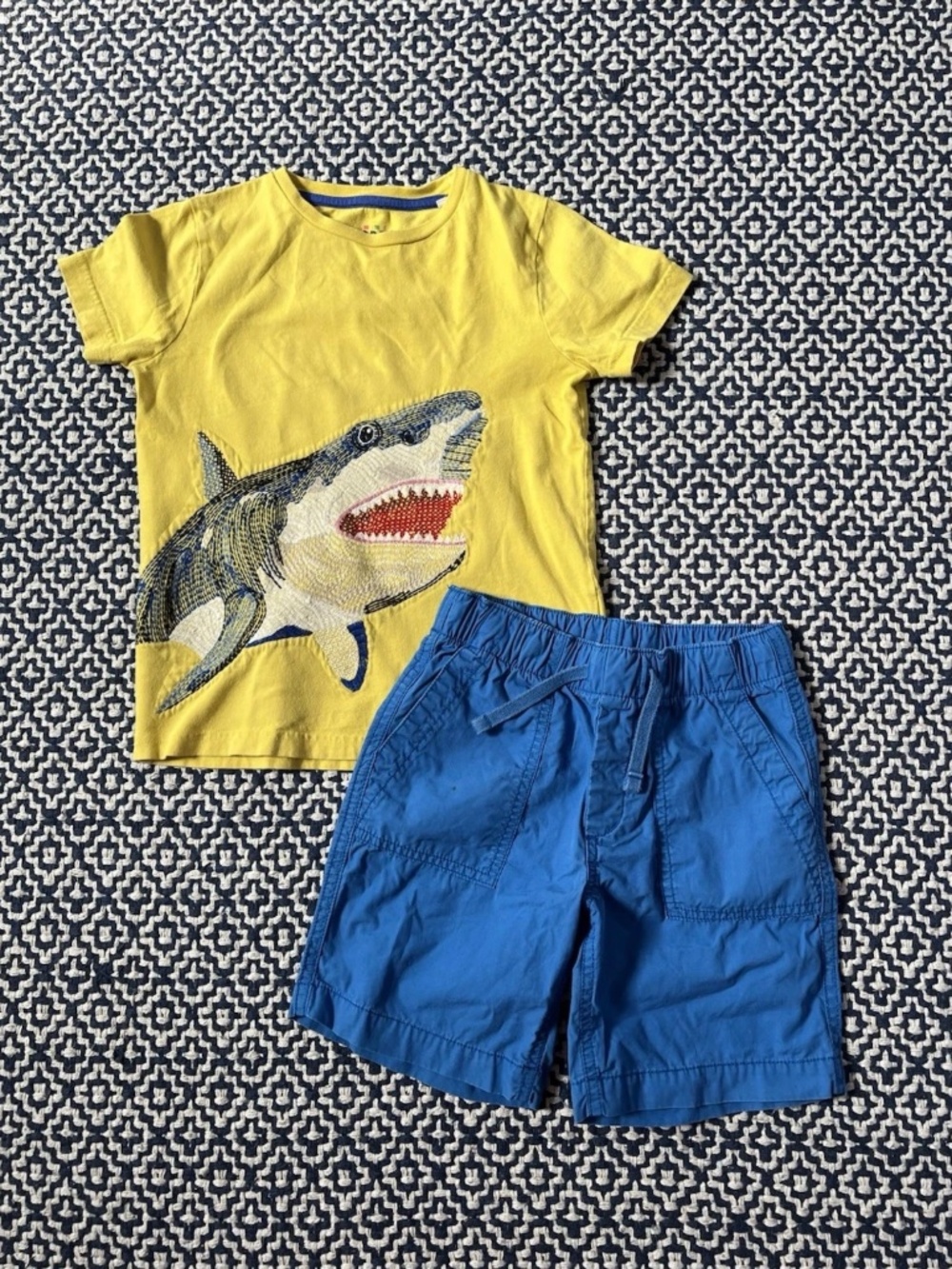 Mini Boden Boys Yellow Shark superstitch T-shirt & Blue Shorts